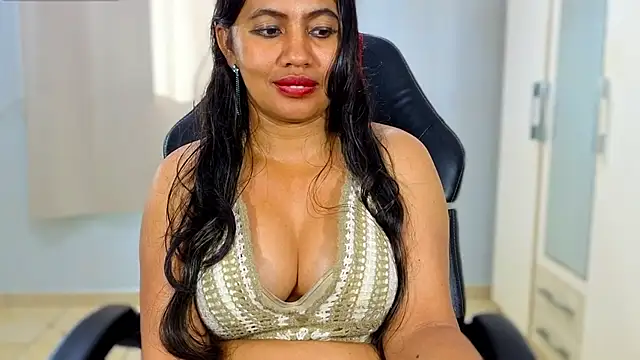 แชท XXX สดของ FannyXhot