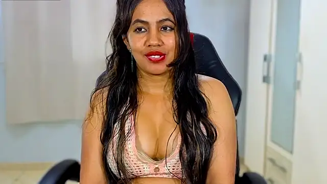 แชท XXX สดของ FannyXhot