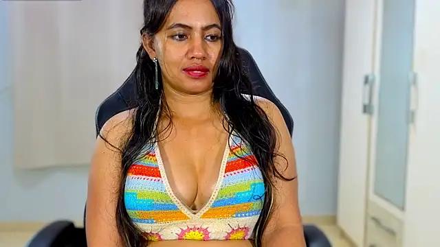 FannyXhot Chat XXX in diretta