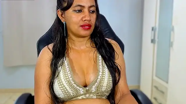 Show de FannyXhot na webcam