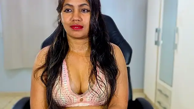 แชท XXX สดของ FannyXhot