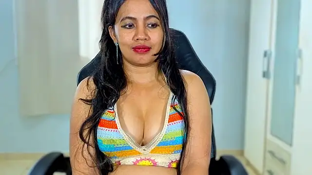 دردشة FannyXhot الجنسية المباشرة