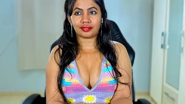 FannyXhot élő XXX-chatje