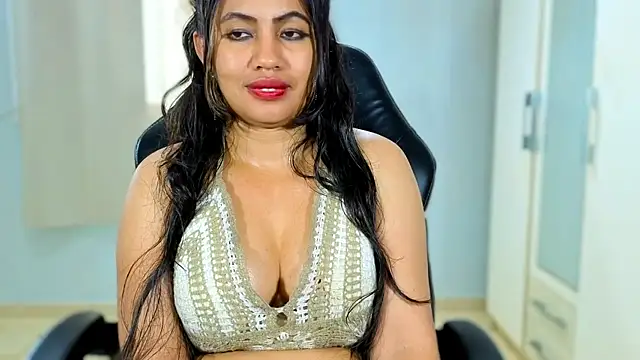 FannyXhot Adlı Modelin Canlı XXX Sohbeti