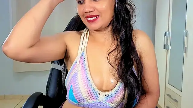 FannyXhot Chat XXX in diretta