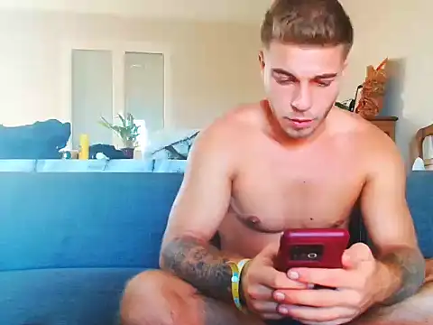 Show modela Elkafit28 na web-kameri