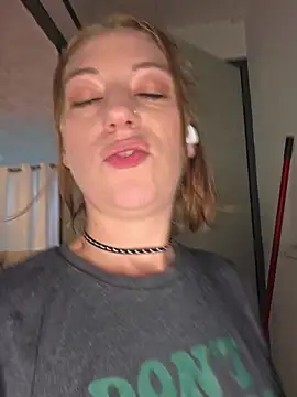 XLisaxx 网络视讯表演