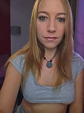 Show de XLisaxx na webcam