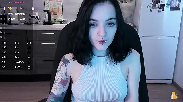 lina__tyaaan's Live XXX Chat