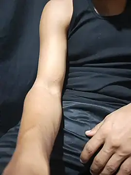 Show modela apolodiosgriego na web-kameri