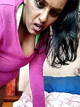Foxybaby420 élő XXX-chatje