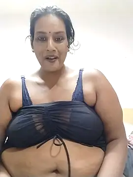 Foxybaby420 élő XXX-chatje