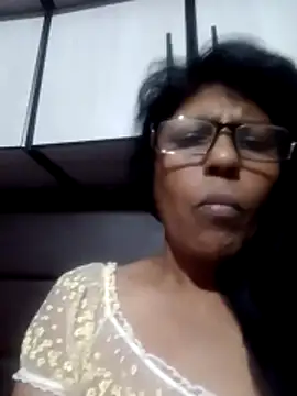 MsAttitude Webcam show