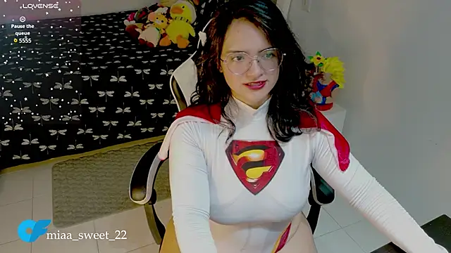 MiaaSweet_22 Show in webcam