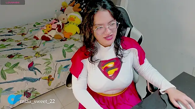 MiaaSweet_22's Webcam Show