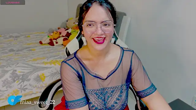 MiaaSweet_22's Live XXX Chat