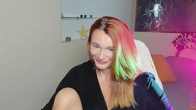 MistyBarnes Show in webcam