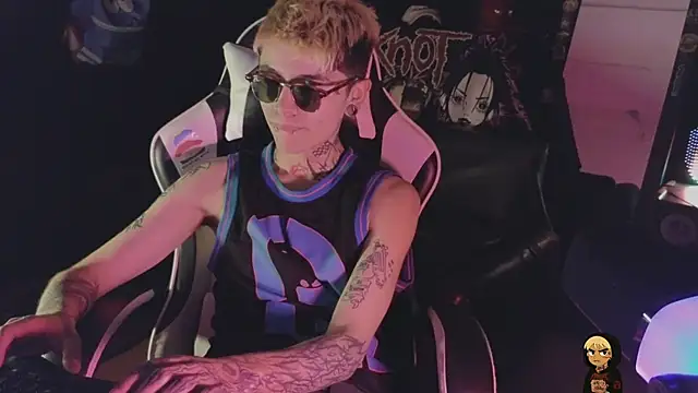 AcidMilo's Webcam Show