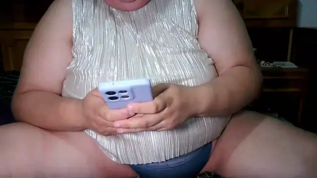 nicholle webcam show