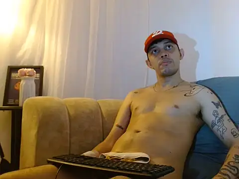 Вебкам-шоу tonysexyboy