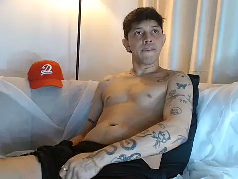 tonysexyboy webcam show