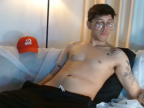 tonysexyboy Webcamshow