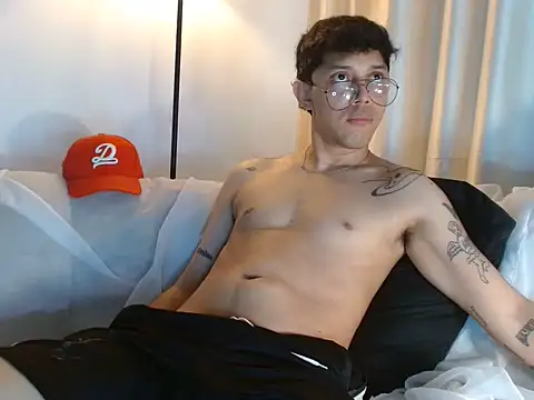 Вебкам-шоу tonysexyboy