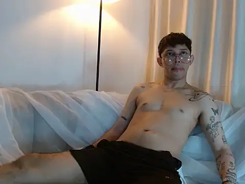 Show de tonysexyboy na webcam