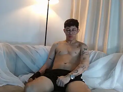 tonysexyboy's Webcam Show