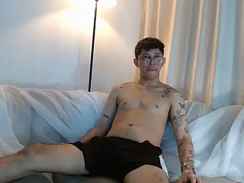 tonysexyboy webkamerás műsora