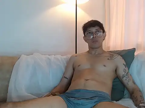 tonysexyboy's Webcam Show