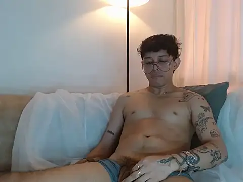 tonysexyboy 网络视讯表演