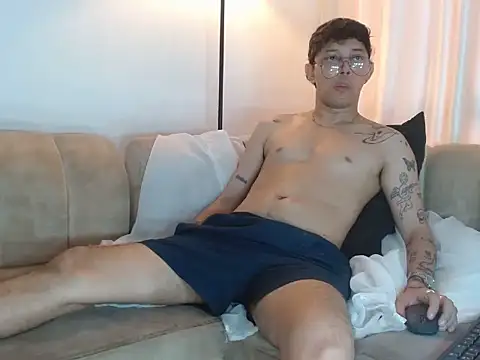 tonysexyboy: вебкам-шоу