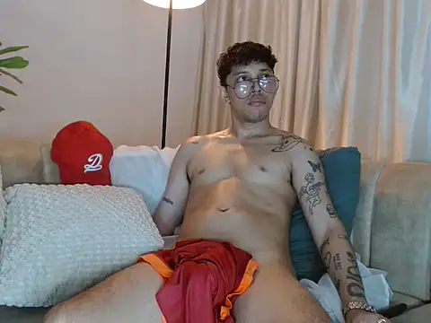 tonysexyboy 网络视讯表演