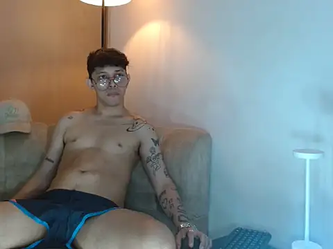 Show de tonysexyboy na webcam