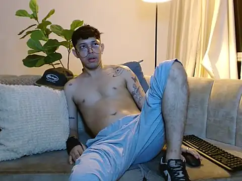 โชว์เว็บแคมของ tonysexyboy