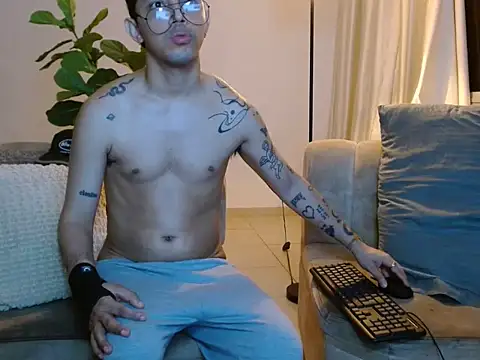 tonysexyboy Webcamshow