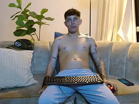 tonysexyboy: вебкам-шоу