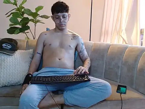 tonysexyboy Pertunjukan Webcam