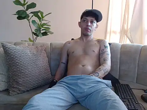 tonysexyboy Show Webcam