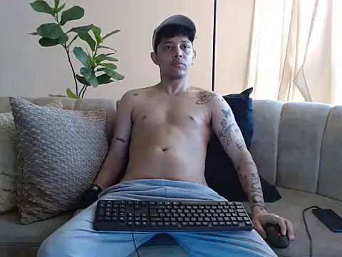 tonysexyboy 网络视讯表演