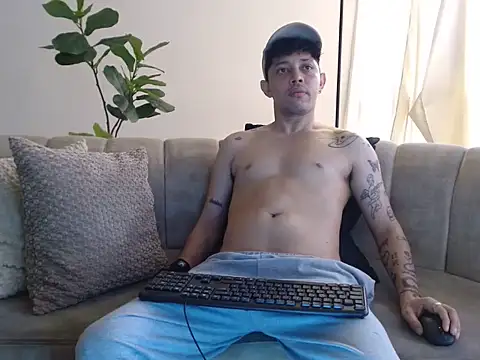 tonysexyboy's Webcam Show
