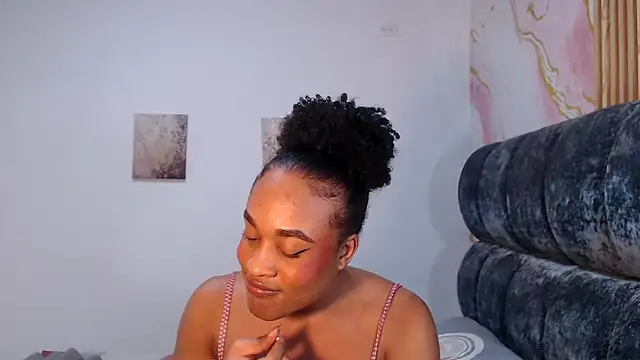 הופעת וובקאם של dirtydolltsx