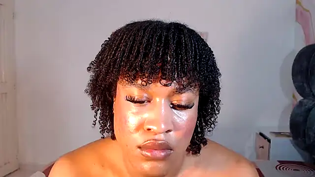 הופעת וובקאם של dirtydolltsx