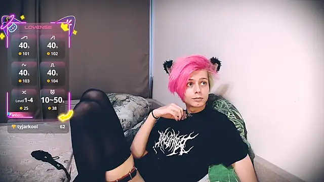 Littlepinkcat Pertunjukan Webcam