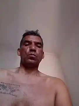 Daddy1972 Show in webcam