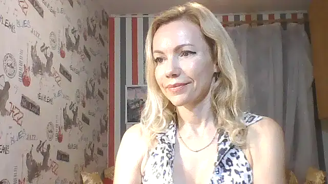 Amoretta Adlı Modelin Canlı XXX Sohbeti