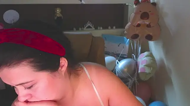 הופעת וובקאם של Malika_uAngel
