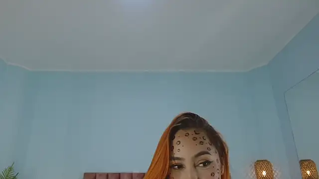 צ'אט XXX בשידור חי של nana_levy