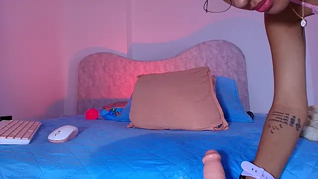 naomi_kyse 现场XXX聊天